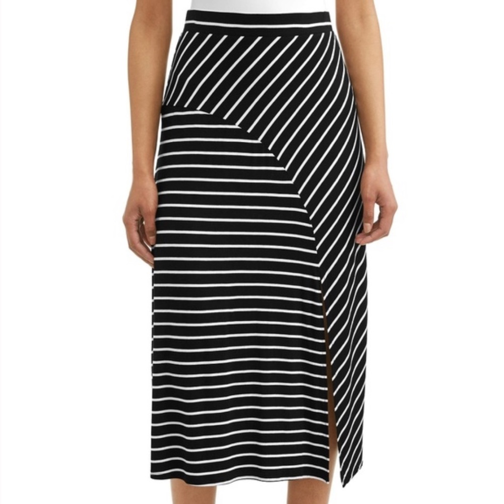 4 for $10⚠️Cute maxi skirt!